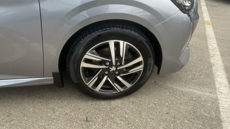 Peugeot 208 1.2 PureTech 100 Allure Premium 5dr Petrol Hatchback